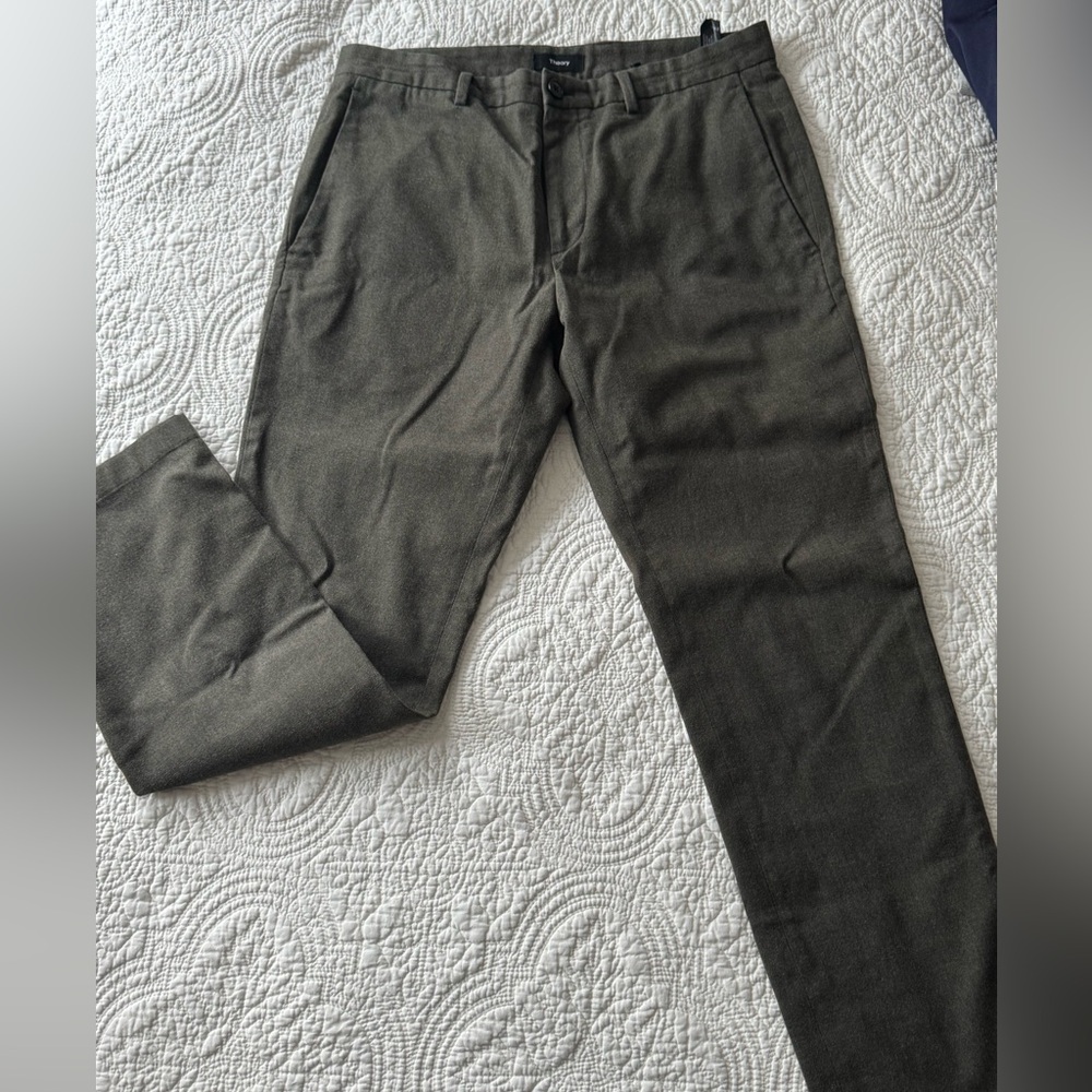 Theory Men's Olive Green Pants